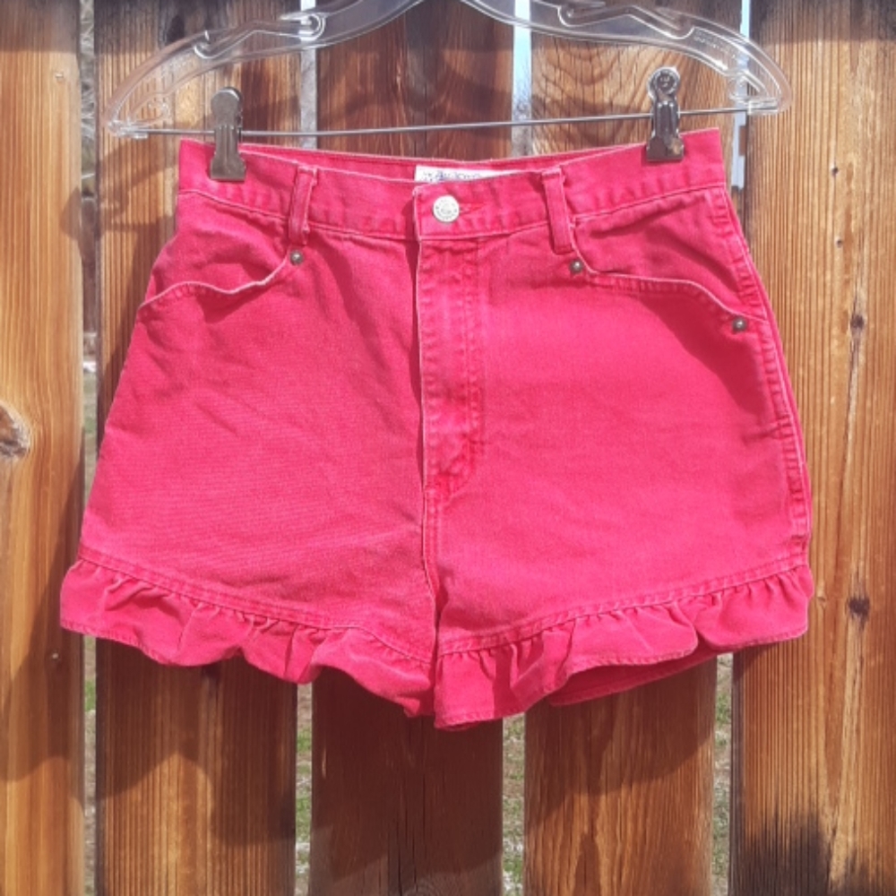 Vintage high rise jean shorts red ruffles sz 26